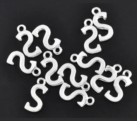 1x Bedel lichtzilver - letter "S"