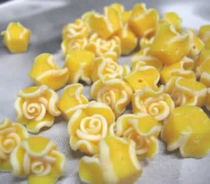 1x Fimo Kraal Roosje Geel/Wit