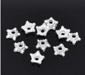50x Kralenkapjes Stervormig Lichtzilver